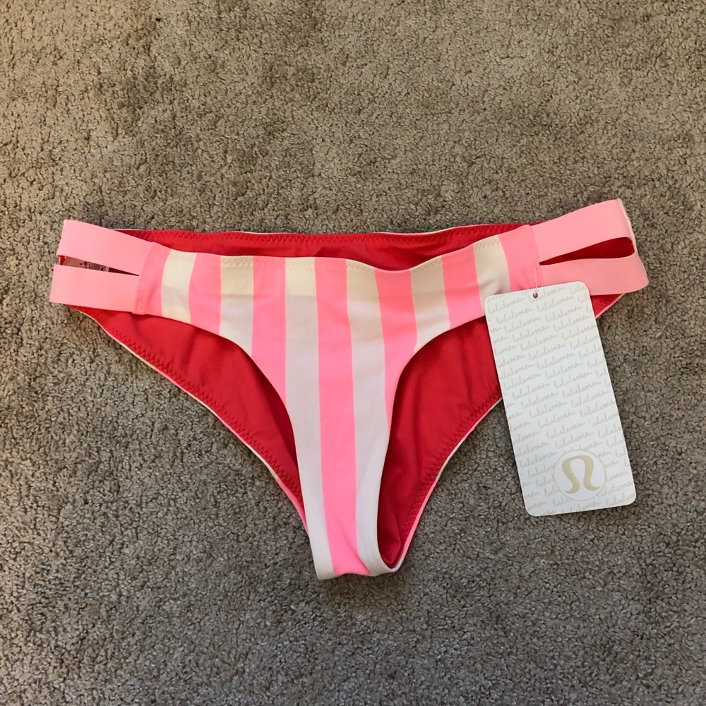 ❌ SOLD ‼️ Lululemon Shanti Surf Bikini Size 6